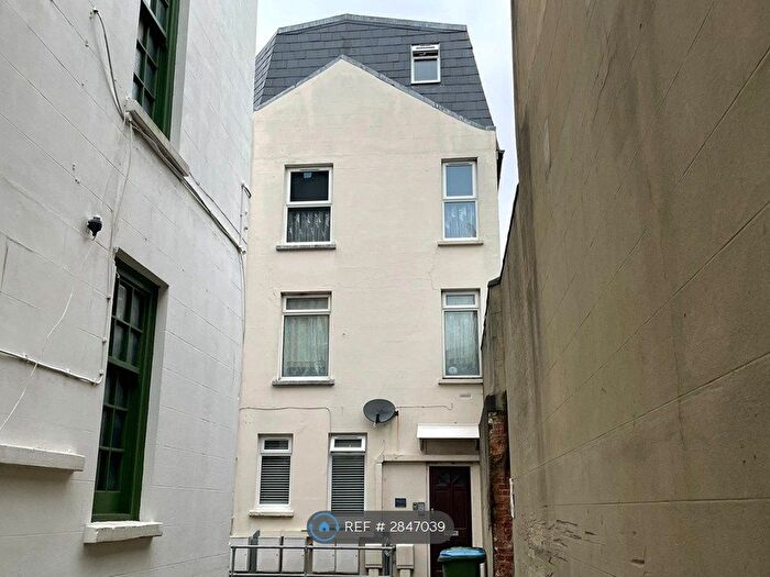 1 Bedroom Flat To Rent In High Street, Bognor Regis, PO21