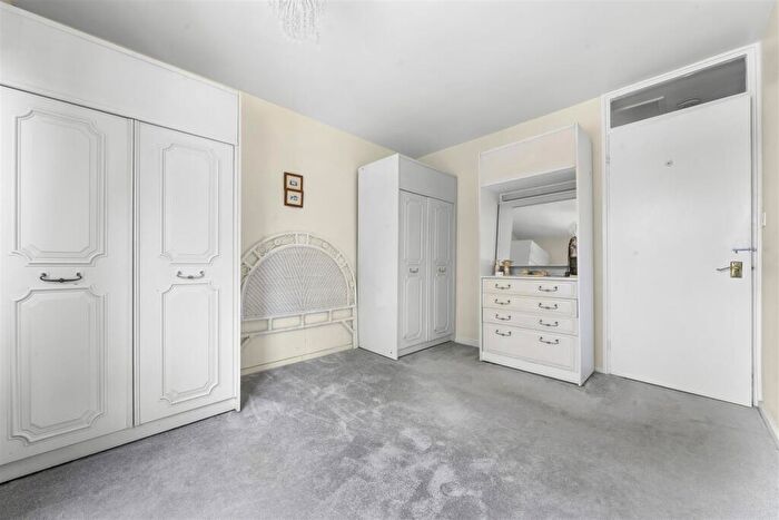 1 Bedroom Apartment For Sale In Wilkinson Way, Otley, LS21
