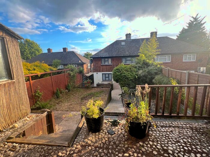 4 Bedroom Semi-Detached House To Rent In Barkston Path, Borehamwood, WD6