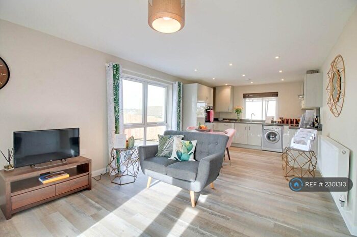 2 Bedroom Flat To Rent In Church Road, Saltash, PL12