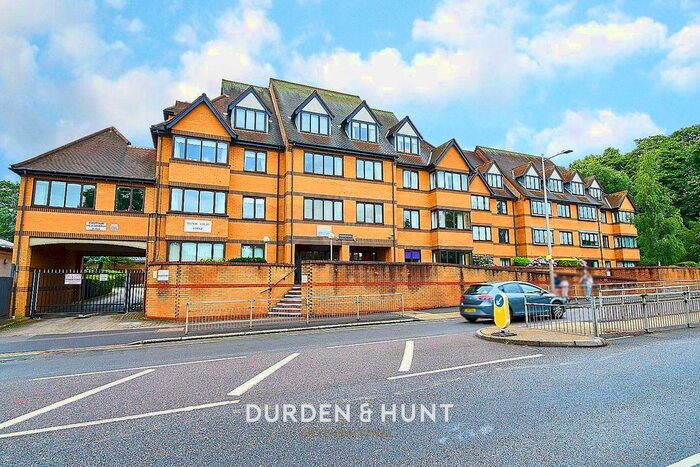1 Bedroom Property To Rent In High Road, South Woodford, E18
