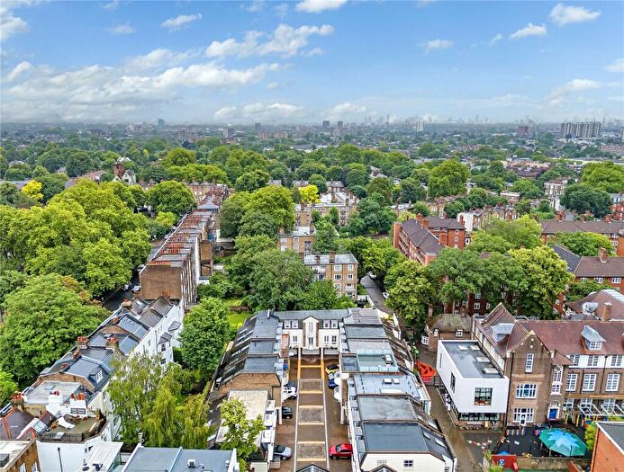 3 Bedroom Duplex For Sale In Spencer Place, London, N1