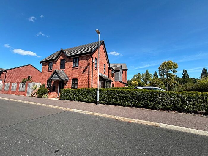 3 Bedroom Detached House For Sale In Ernest Avenue, Eccles, M30