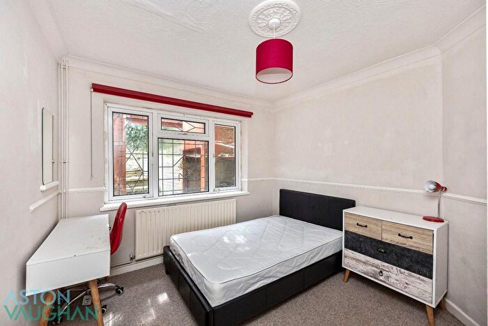 6 Bedroom End Of Terrace House To Rent In Bolney Road, Brighton, BN2