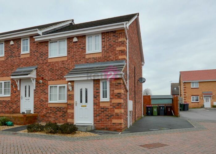 3 Bedroom End Of Terrace House To Rent In Oaklands Court, Kiveton Park, Sheffield S26