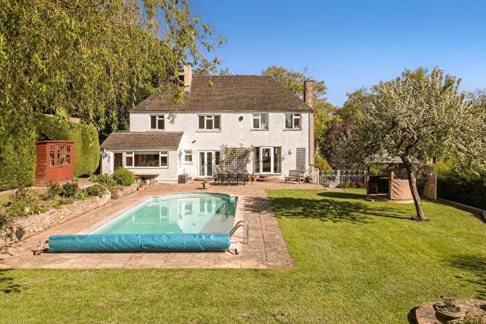 4 Bedroom Detached House For Sale In Stroud Road, Painswick, Stroud, GL6