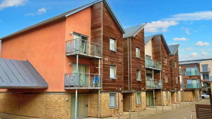 1 Bedroom Apartment To Rent In Quayside Drive, Colchester, Essex, CO2