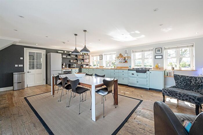 4 Bedroom Detached House For Sale In Redbournbury Lane, St. Albans, AL3