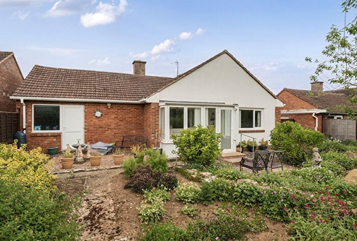 3 Bedroom Bungalow For Sale In Yarnolds, Shurdington, Cheltenham, Gloucestershire, GL51
