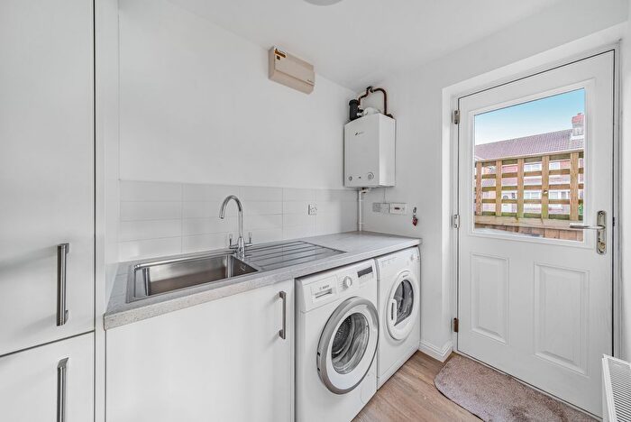 4 Bedroom Detached House For Sale In Peile Drive, Taunton, TA2