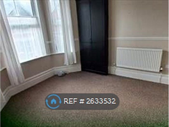 4 Bedroom Maisonette To Rent In Ombersley Road, Newport, NP20