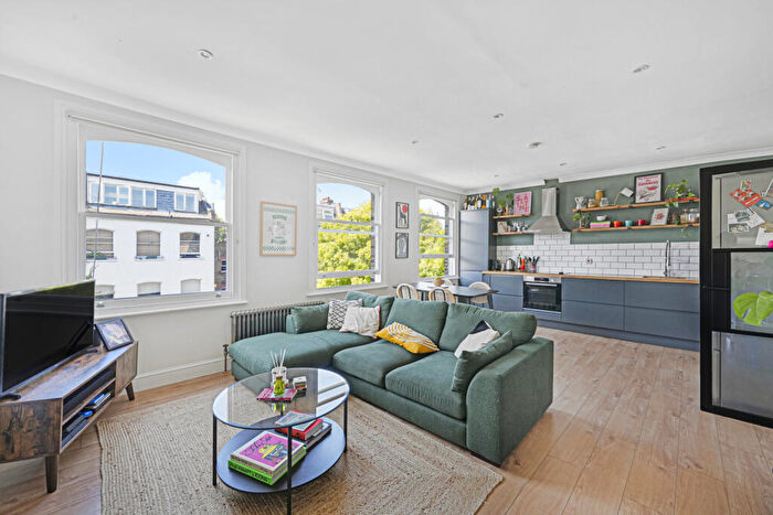 2 Bedroom Flat To Rent In Adolphus Road, Finsbury Park, N4