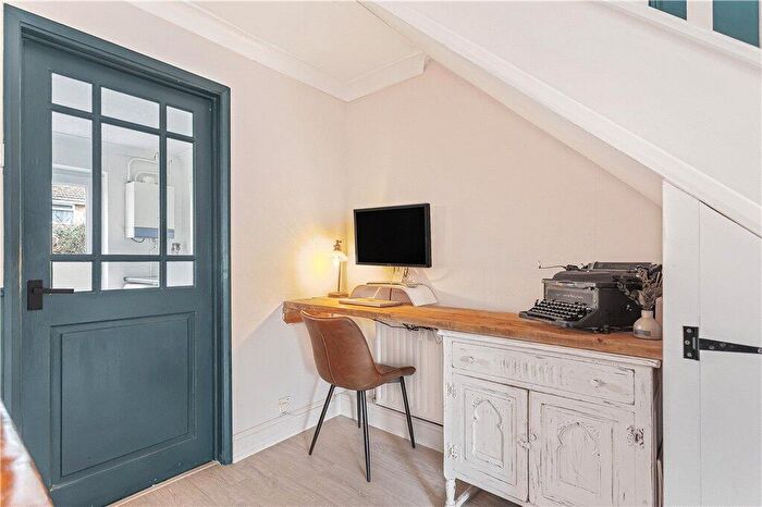 2 Bedroom Terraced House For Sale In Oakfield, Woking, Surrey, GU21