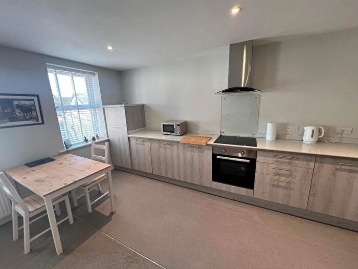 1 Bedroom Flat To Rent In Station Road, Desborough, NN14