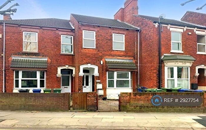 2 Bedroom Flat To Rent In First Floor, Grimsby, DN32