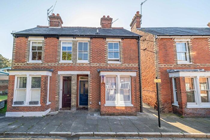 3 Bedroom Semi Detached House For Sale In Albert Road, Canterbury, Kent, CT1
