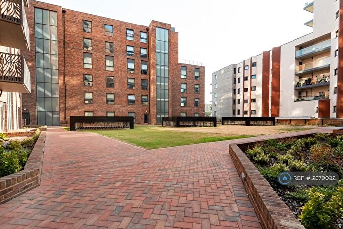 1 Bedroom Flat To Rent In Leven Road, London, E14