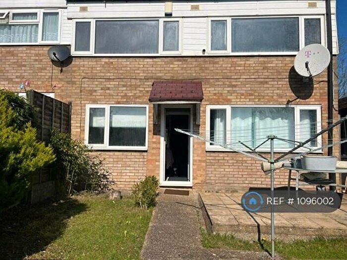 3 Bedroom Terraced House To Rent In Broad Dean, Eaglestone, Milton Keynes, MK6