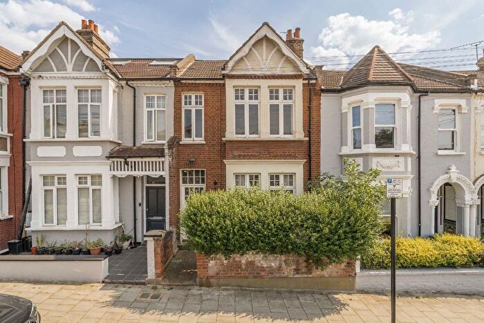4 Bedroom Property For Sale In Mount Ephraim Lane, Streatham, SW16