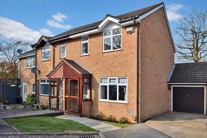 3 Bedroom End Of Terrace House For Sale In Spenlow Drive, Walderslade Woods, Chatham, ME5