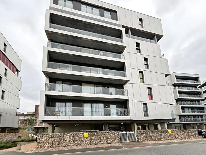 2 Bedroom Apartment For Sale In Geoffrey Watling Way, Norwich, Norfolk, NR1