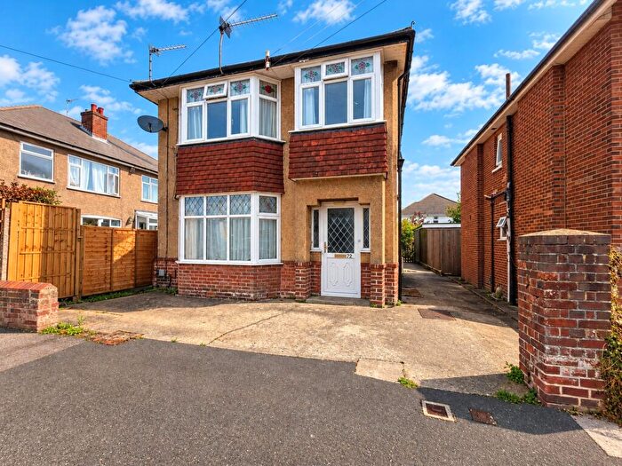 1 Bedroom Flat For Sale In Markham Road, Bournemouth, Dorset, BH9