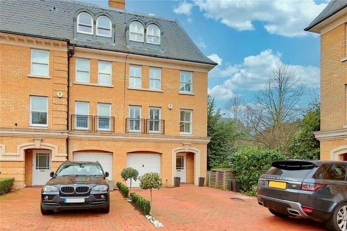 5 Bedroom End Of Terrace House To Rent In Langdon Park, Teddington TW11