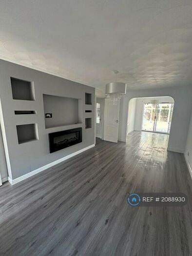 4 Bedroom Detached House To Rent In Fraser Street, Glasgow, G72