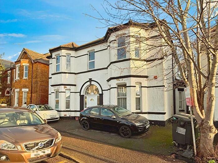 1 Bedroom Studio For Sale In Drummond Road, Boscombe, Bournemouth, BH1