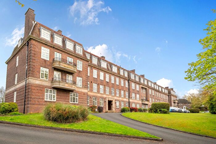 2 Bedroom Flat For Sale In Goodby Road, Birmingham, B13