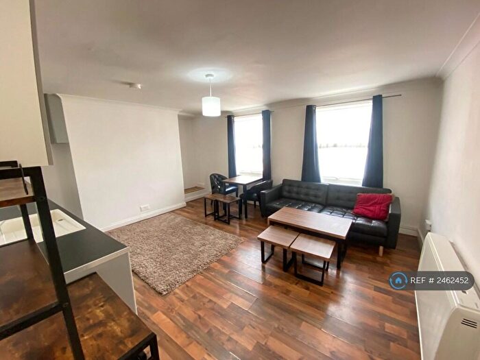 1 Bedroom Flat To Rent In Camden High Street, London, NW1