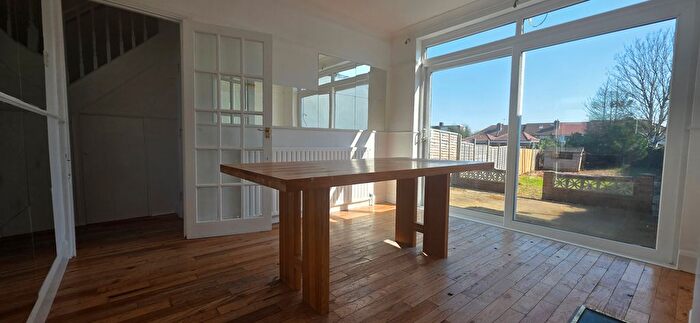 3 Bedroom Maisonette To Rent In Upper Town Road, Greenford, UB6