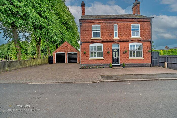 3 Bedroom Detached House For Sale In Station Street, Cheslyn Hay, Walsall, WS6