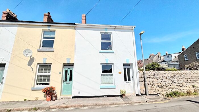2 Bedroom End Of Terrace House For Sale In Victoria Place, Portland, DT5