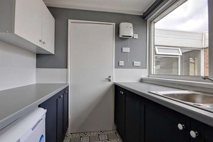 1 Bedroom Flat For Sale In St. Marys Mount, Cottingham, HU16