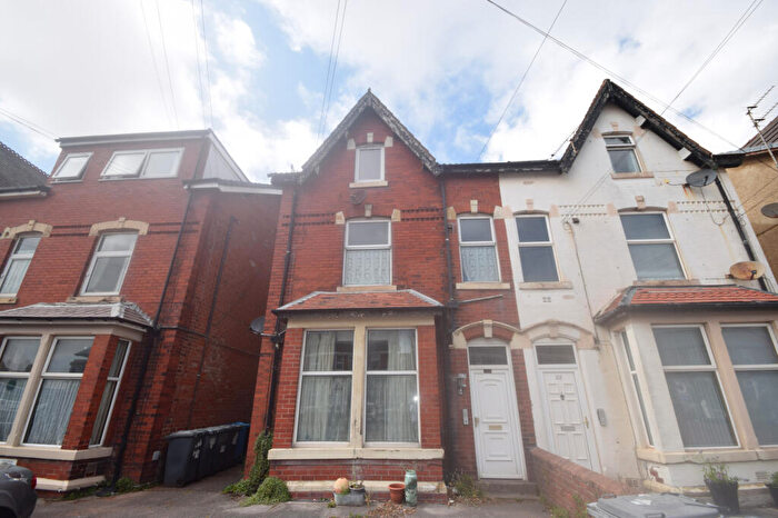 1 Bedroom Apartment To Rent In Lightburne Avenue, Lytham St. Annes, Lancashire, FY8