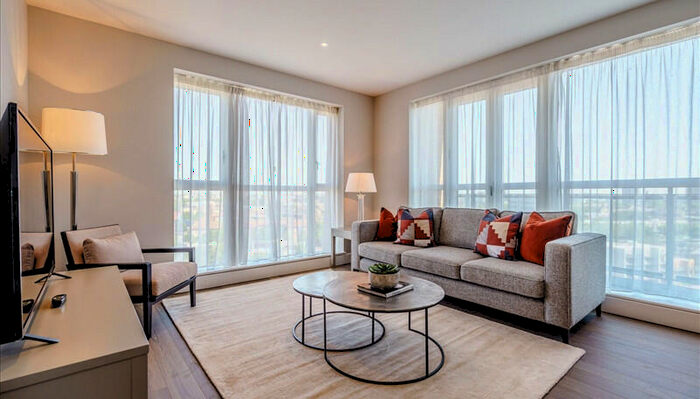 2 Bedroom Apartment To Rent In Westferry Circus, London, E14