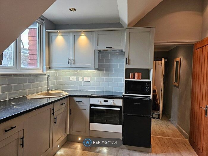 1 Bedroom Flat To Rent In Court Rd Southampton, Southampton, SO15