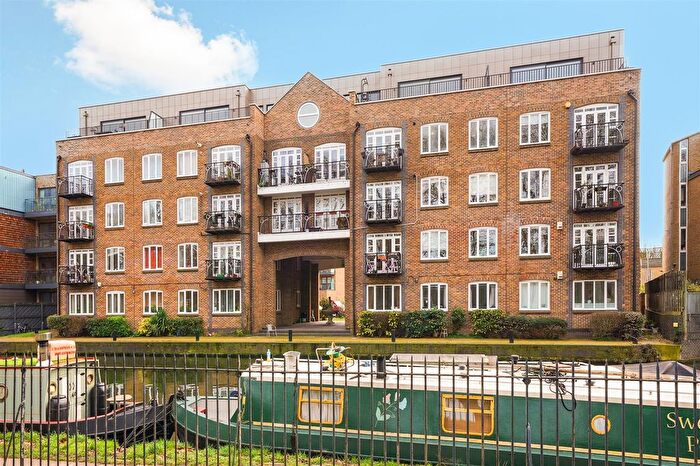 1 Bedroom Flat For Sale In Empire Wharf, Victoria Park, E3