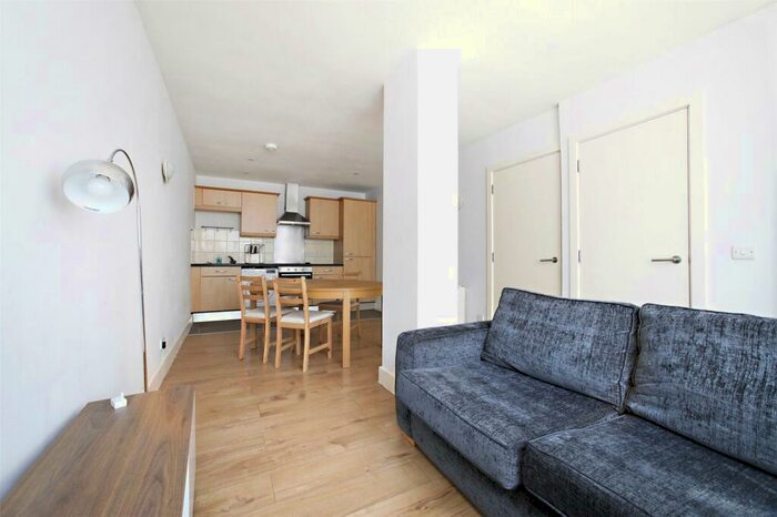 1 Bedroom Apartment To Rent In Artichoke Hill, London, E1W