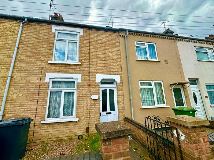 3 Bedroom Property To Rent In Mayors Walk, Peterborough, PE3