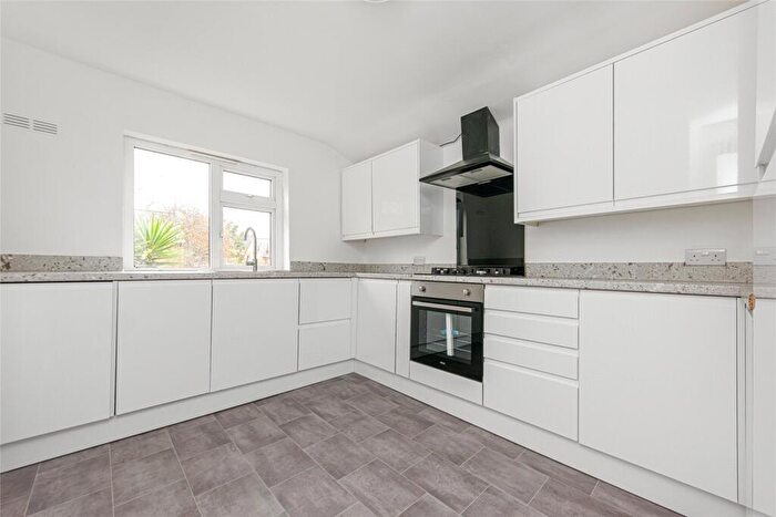 1 Bedroom Apartment To Rent In Grayling Road, Stoke Newington, London, N16