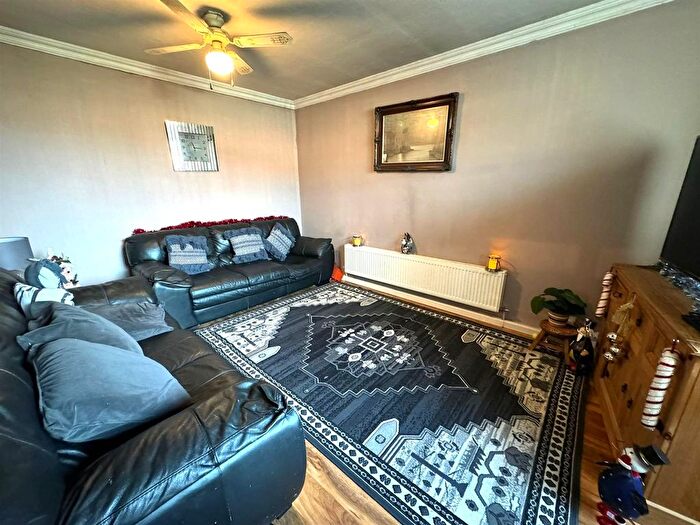 2 Bedroom Terraced House For Sale In Lincoln Road, Middleton, Manchester, M24
