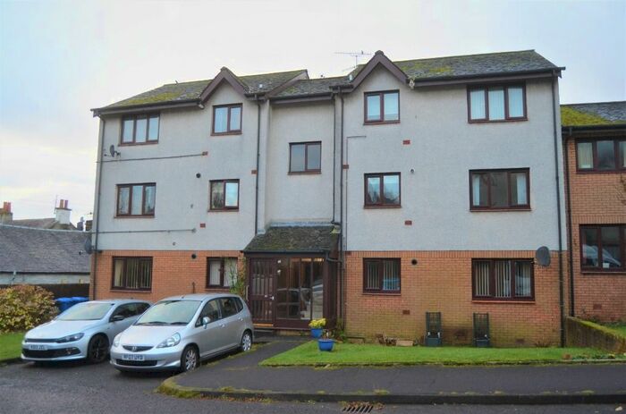 2 Bedroom Flat To Rent In Church Place, Rhu, Argyll &amp; Bute, G84