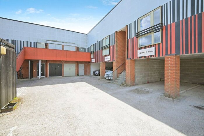 2 Bedroom Maisonette For Sale In Alexandra Road, Newhall, Harlow, CM17