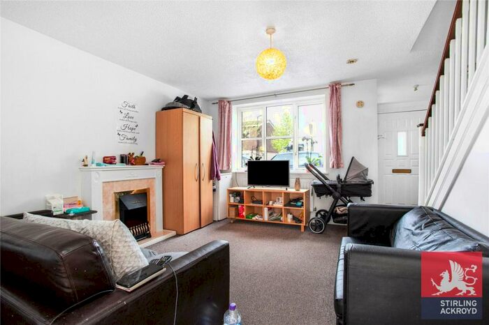 2 Bedroom House To Rent In Vicarage Road, Stratford, London, E15