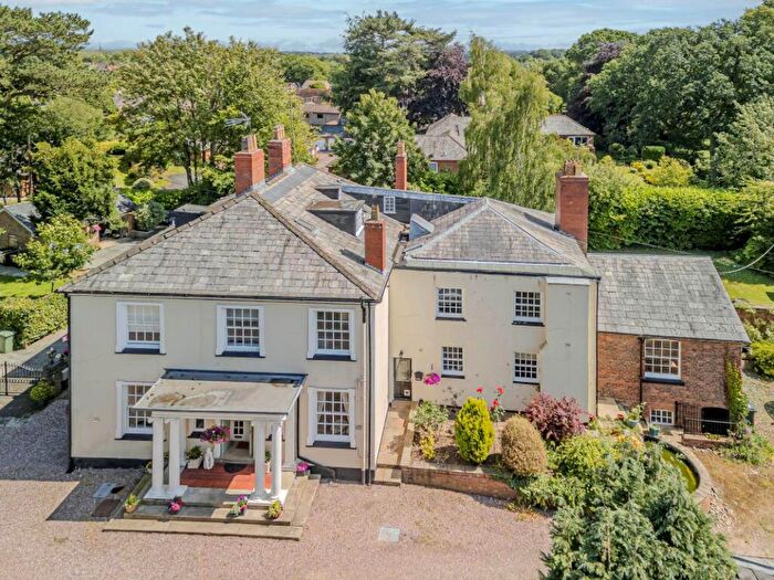 4 Bedroom Flat For Sale In Riddings House, Park Lane, Hartford, Northwich, Cheshire West And Chester, CW8