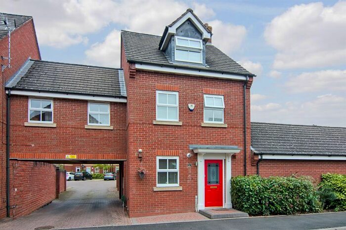 4 Bedroom Link Detached House For Sale In Selwyn Road, St Matthews, Burntwood, WS7