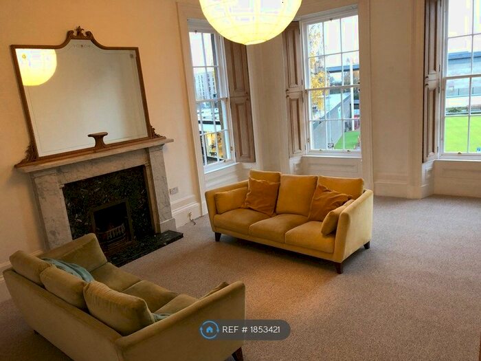 3 Bedroom Flat To Rent In Corunna Street, Glasgow, G3