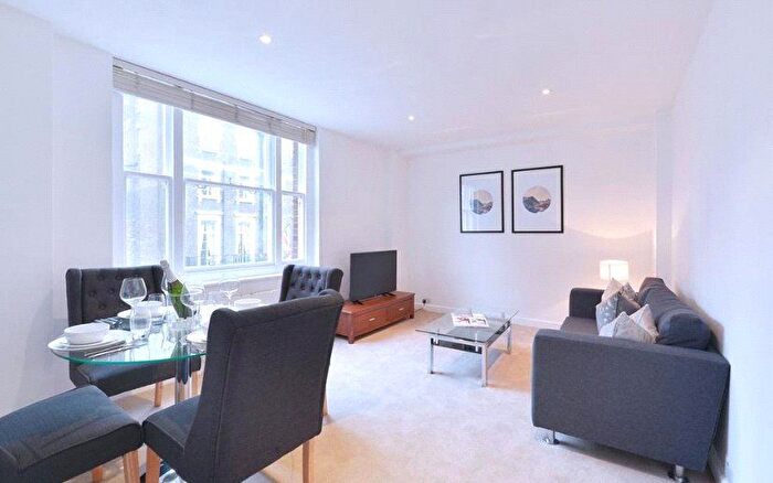 1 Bedroom Flat To Rent In Hill Street, Mayfair, London, W1J